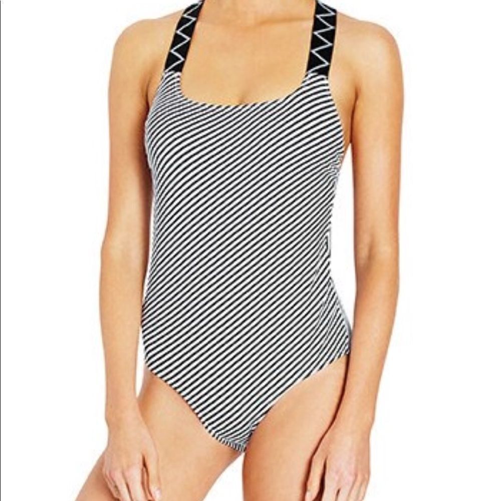Tigerlily Ozlem One Piece Lined‎ Suit nwt